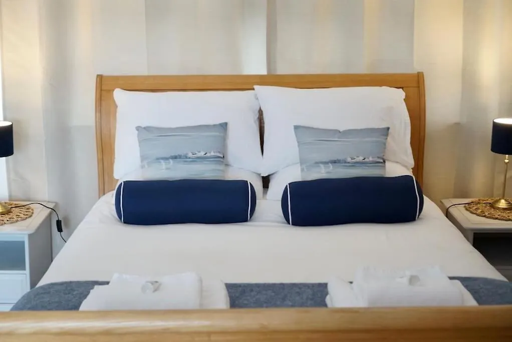 Holiday home The Blue House On The Wall Southampton United Kingdom
